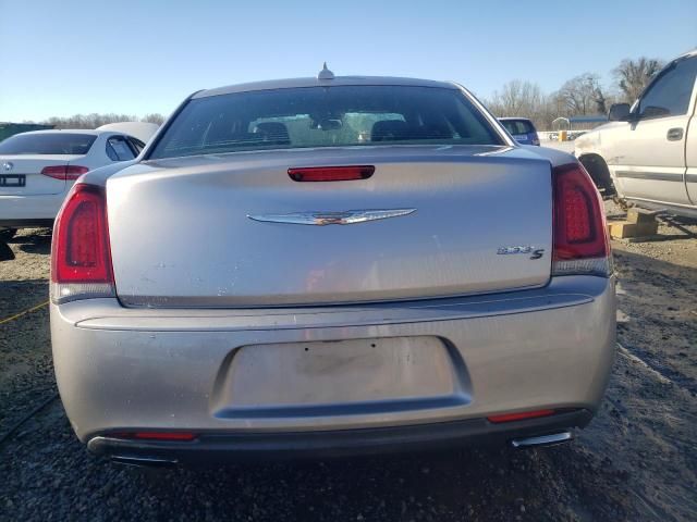 2018 Chrysler 300 S