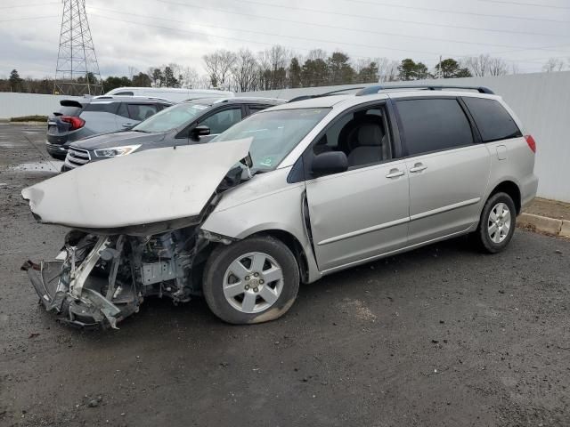 2006 Toyota Sienna CE