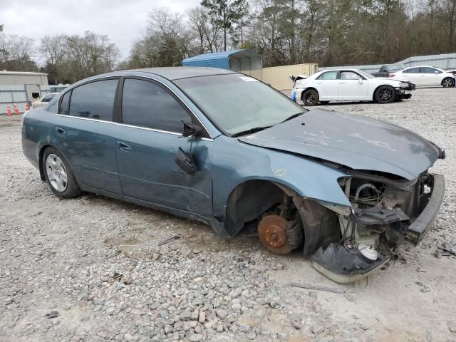 2002 Nissan Altima Base