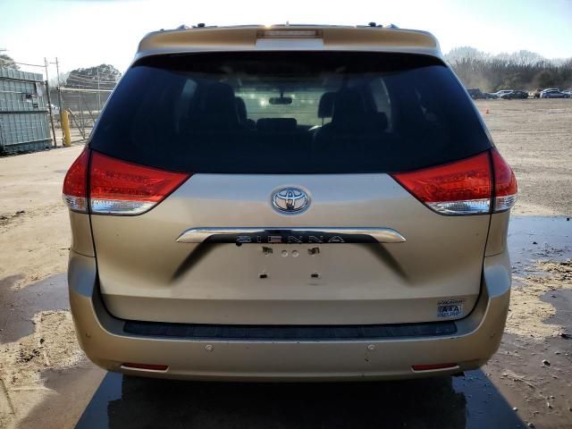 2011 Toyota Sienna XLE