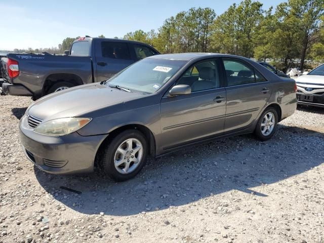 2005 Toyota Camry LE