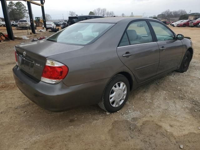 2005 Toyota Camry LE