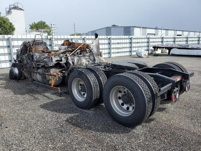 2015 Freightliner Cascadia 125