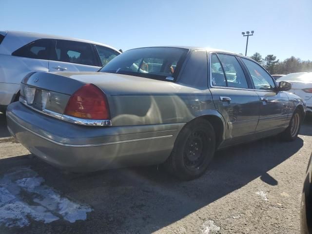 2002 Ford Crown Victoria LX