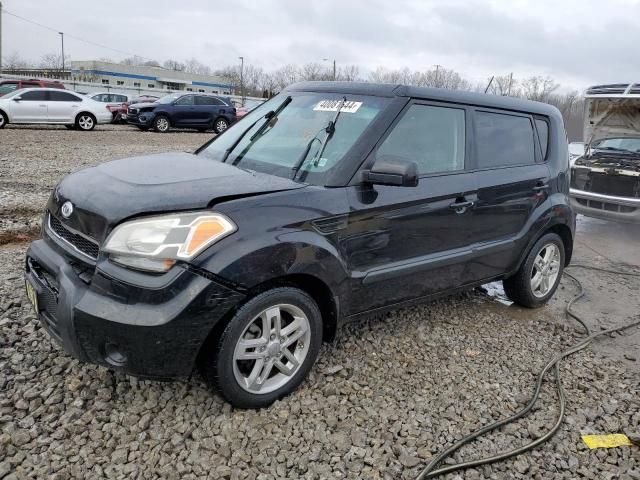 2011 KIA Soul +