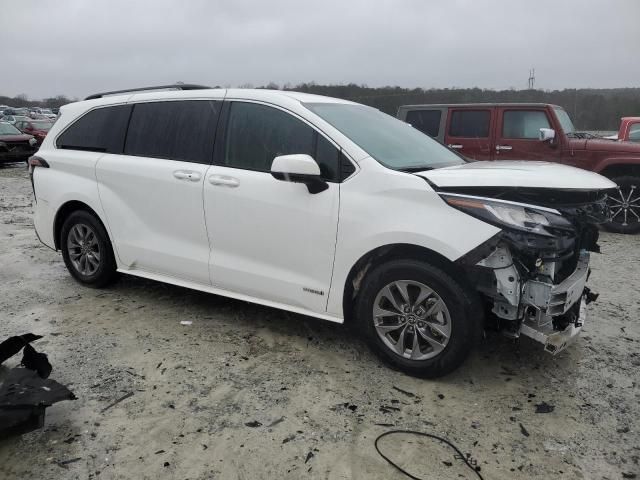 2021 Toyota Sienna LE