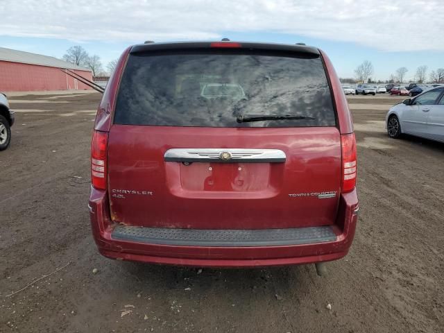 2010 Chrysler Town & Country Limited