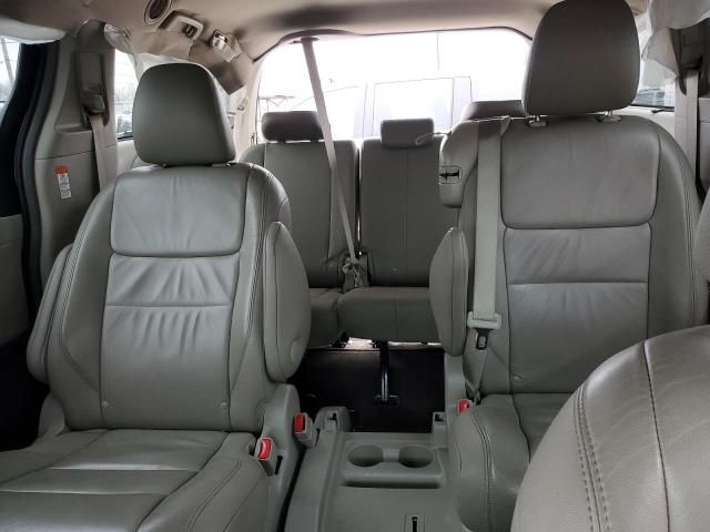 2016 Toyota Sienna XLE