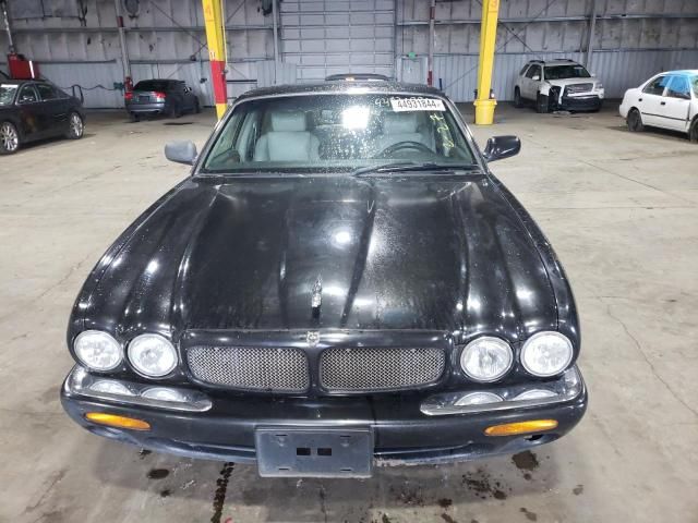 2000 Jaguar XJR