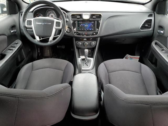 2013 Chrysler 200 Touring