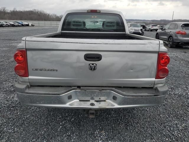 2005 Dodge Dakota Quattro