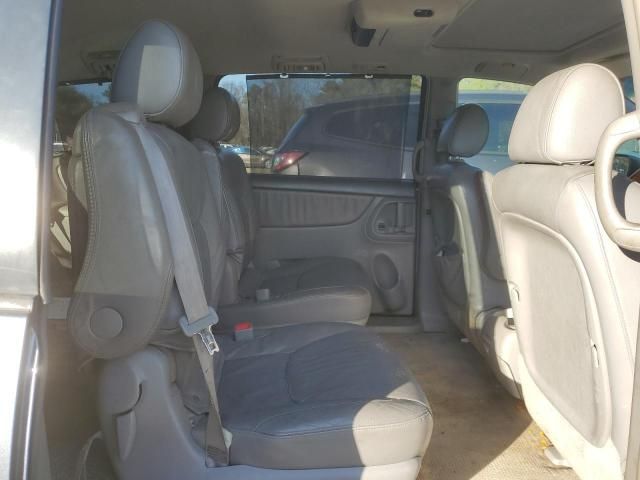 2006 Toyota Sienna XLE