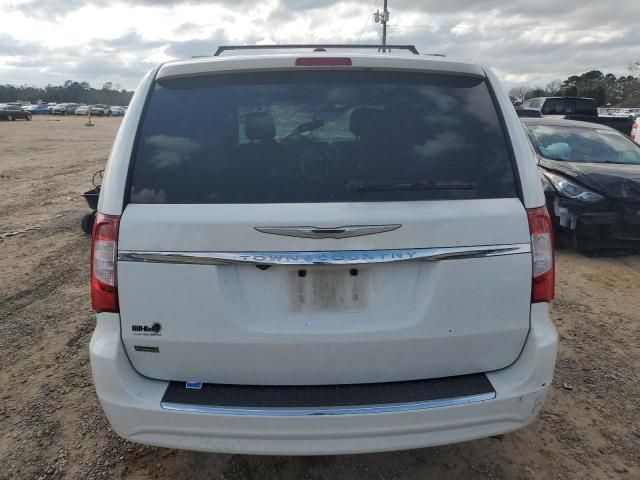 2013 Chrysler Town & Country Touring