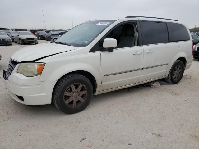 2010 Chrysler Town & Country Touring