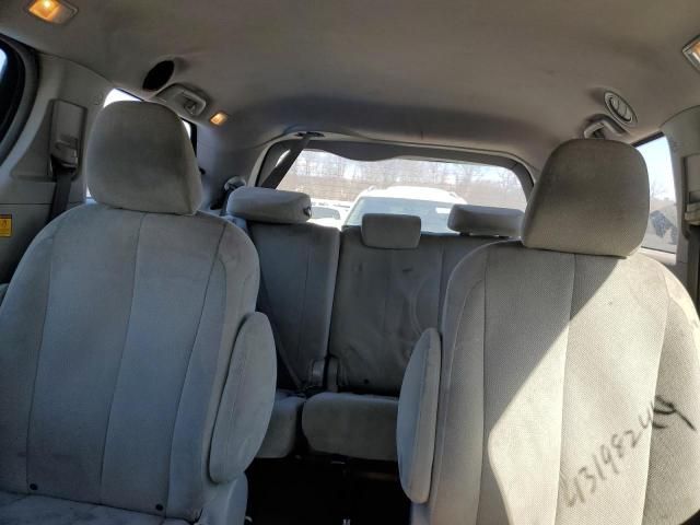 2012 Toyota Sienna