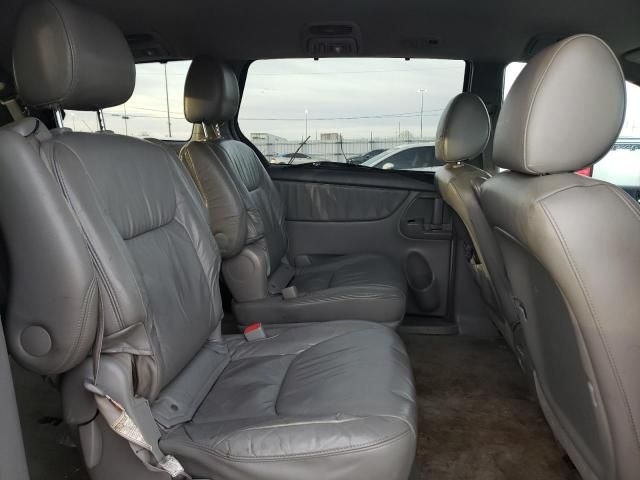 2010 Toyota Sienna XLE