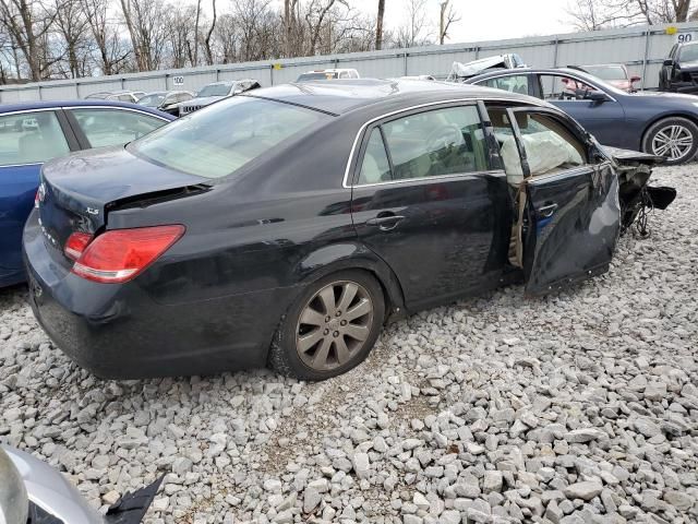 2005 Toyota Avalon XL