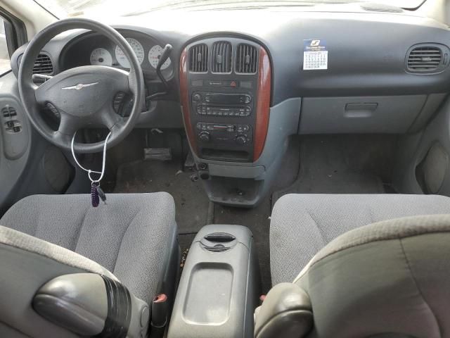 2006 Chrysler Town & Country