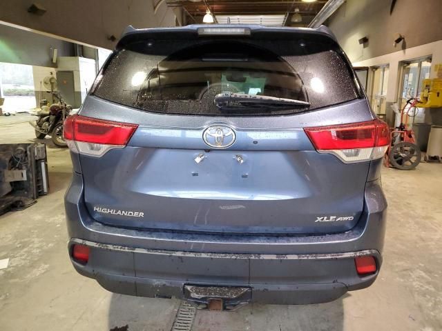 2017 Toyota Highlander SE