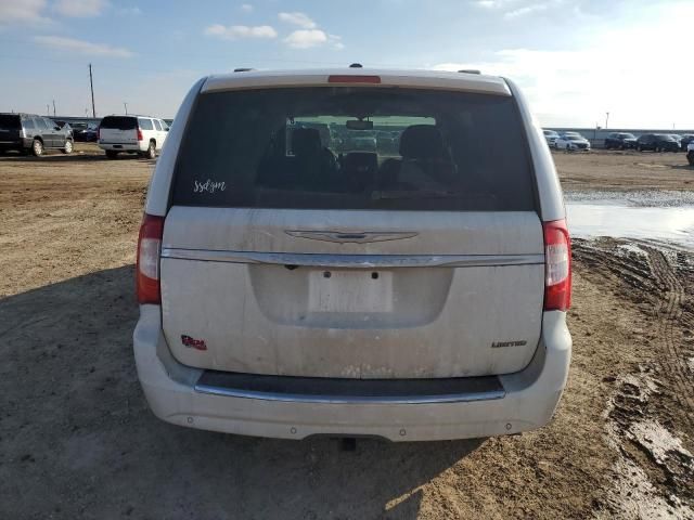 2016 Chrysler Town & Country Limited Platinum