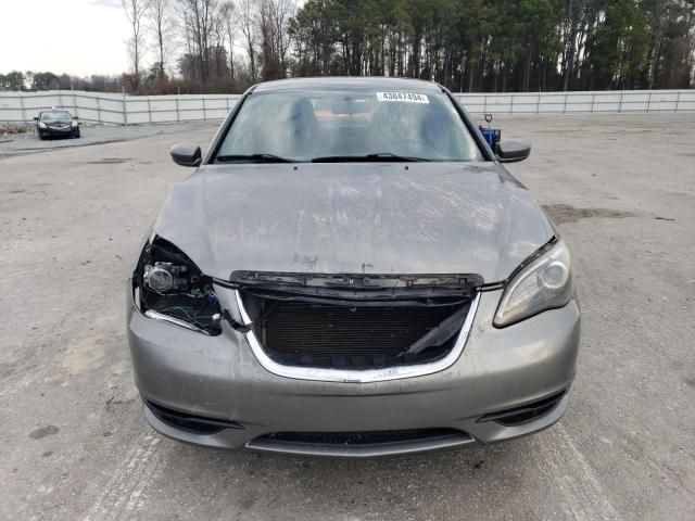 2013 Chrysler 200 Touring