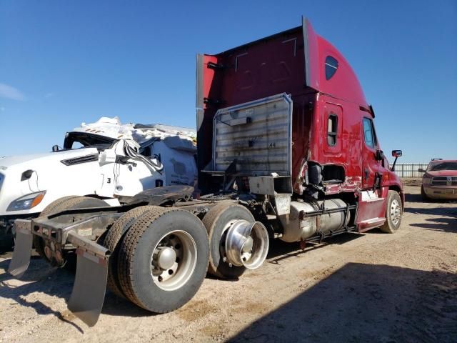 2017 Freightliner Cascadia 125