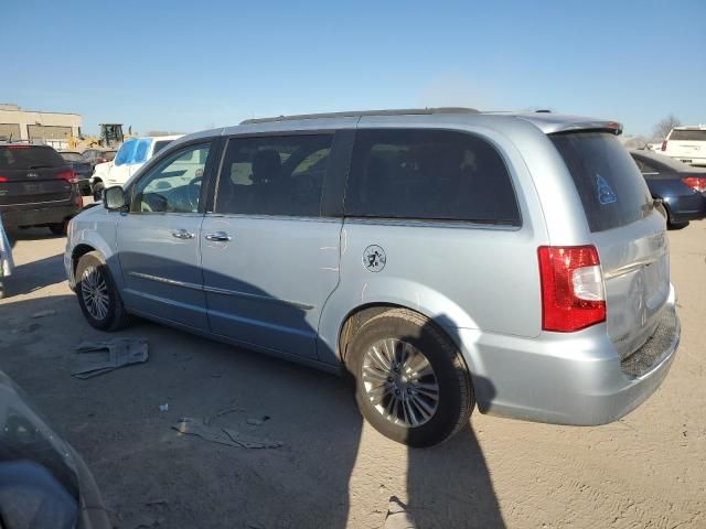 2013 Chrysler Town & Country Touring L