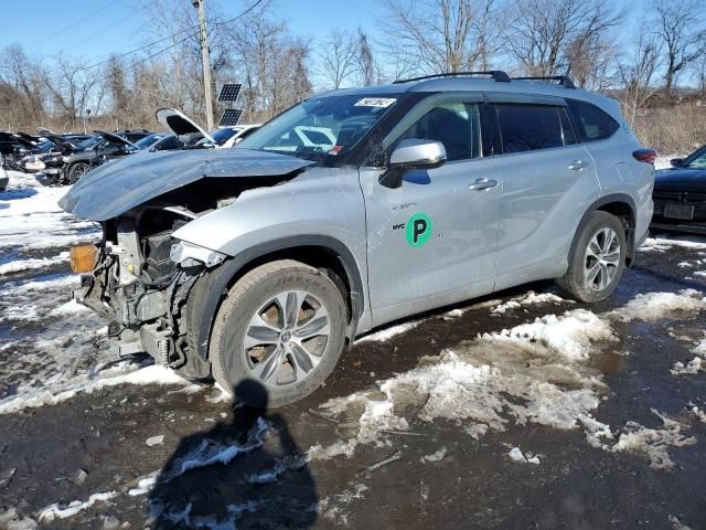 2021 Toyota Highlander Hybrid XLE