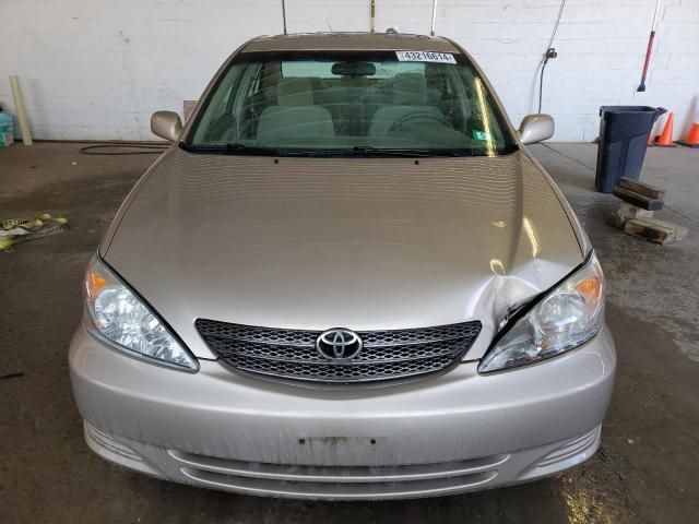 2004 Toyota Camry LE