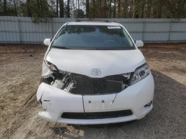 2012 Toyota Sienna XLE