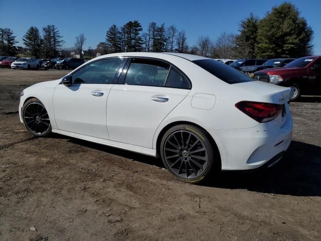 2019 Mercedes-Benz A 220