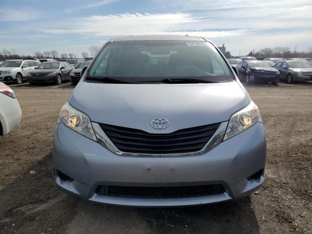 2012 Toyota Sienna LE