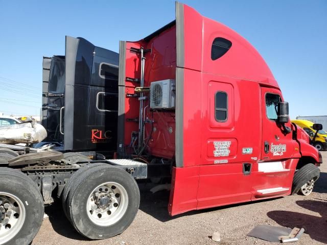 2017 Freightliner Cascadia 125