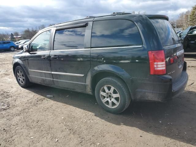 2010 Chrysler Town & Country Touring