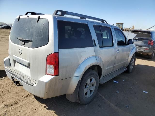 2005 Nissan Pathfinder LE