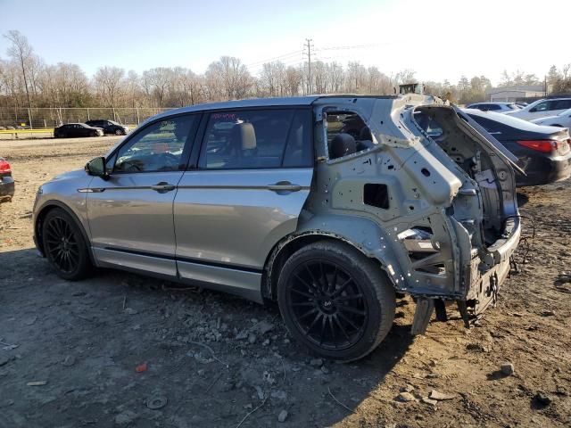 2022 Volkswagen Tiguan SE R-LINE Black