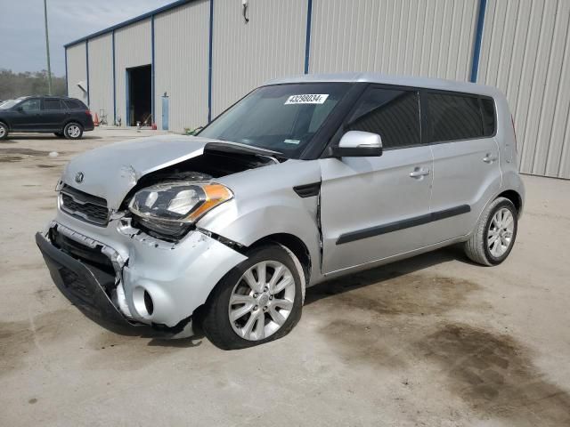 2013 KIA Soul +