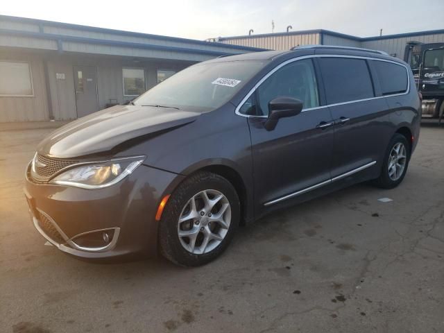 2017 Chrysler Pacifica Touring L Plus