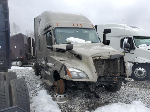 2020 Freightliner Cascadia 126