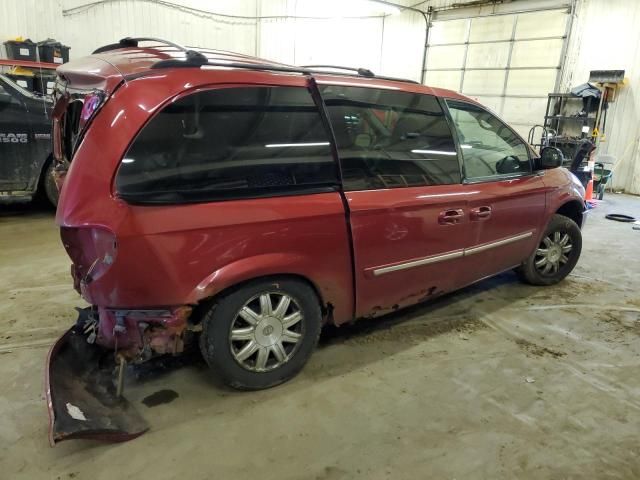 2006 Chrysler Town & Country Touring