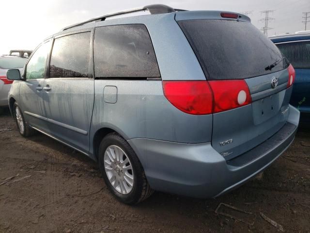 2009 Toyota Sienna XLE