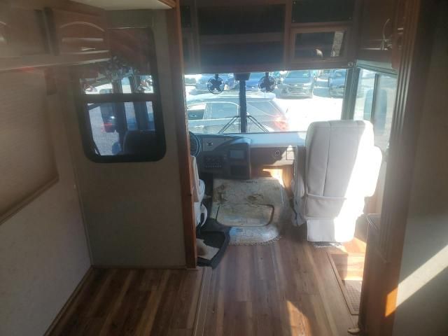 2008 Workhorse Custom Chassis Motorhome Chassis W24