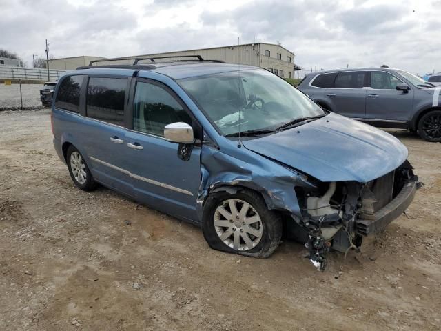 2012 Chrysler Town & Country Touring L