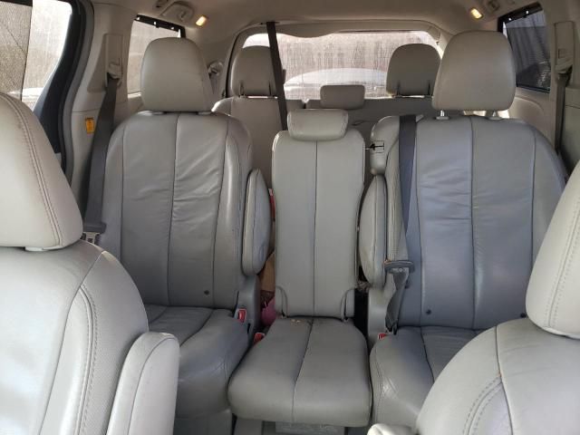 2011 Toyota Sienna XLE