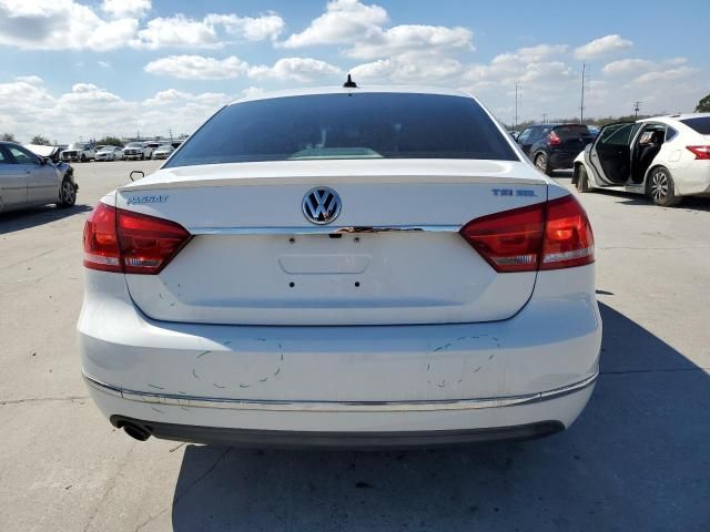 2014 Volkswagen Passat SEL