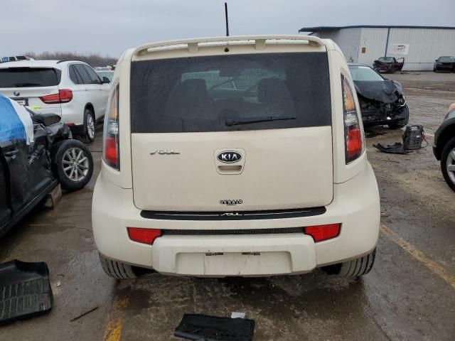 2011 KIA Soul +