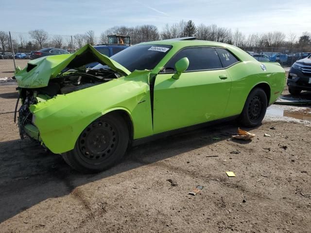 2015 Dodge Challenger SXT Plus