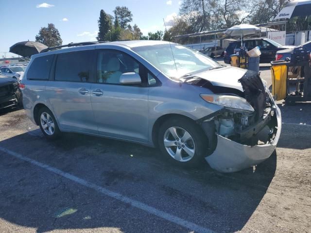 2011 Toyota Sienna LE