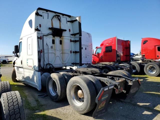 2017 Freightliner Cascadia 125