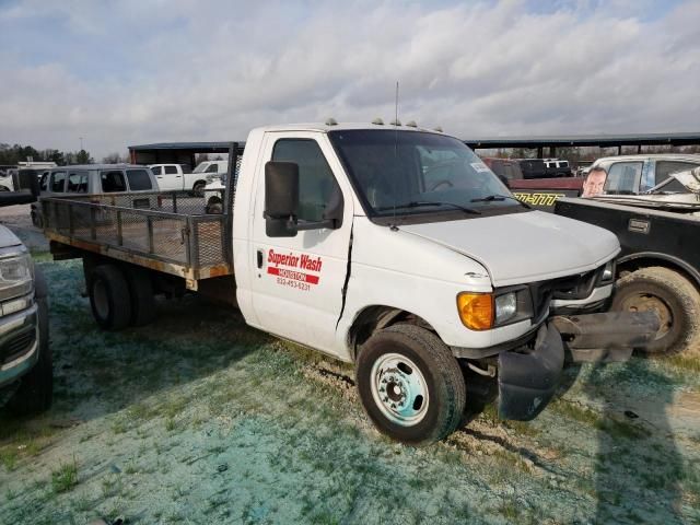 2007 Ford Econoline E450 Super Duty Cutaway Van